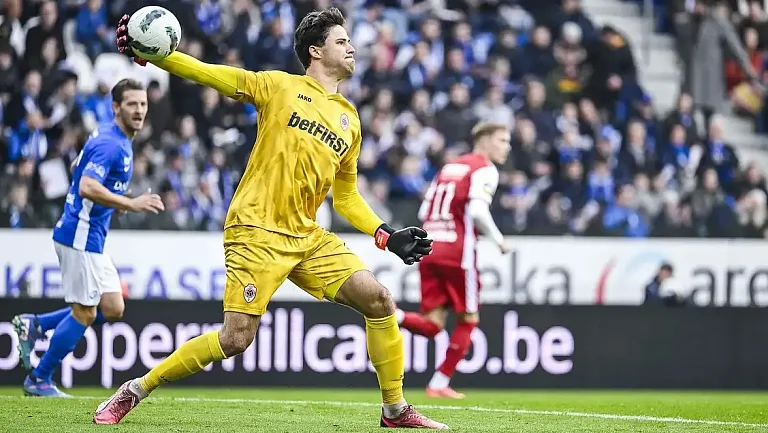 «Интер» активизировал интерес к 23-летнему вратарю Сену Ламменсу