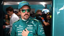 Алонсо впечатлил болельщиков, появившись за рулём Aston Martin Valhalla