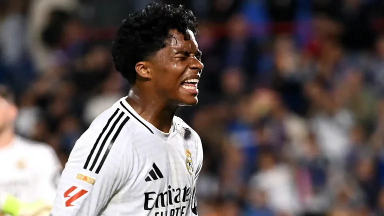 Эндрик отклонил все предложения аренды, чтобы бороться за место в составе