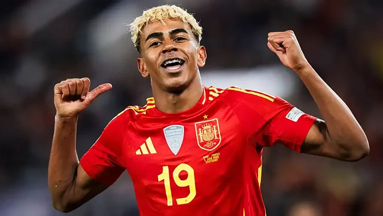 «Барса» возмущена перегрузом Ямаля в сборной Испании