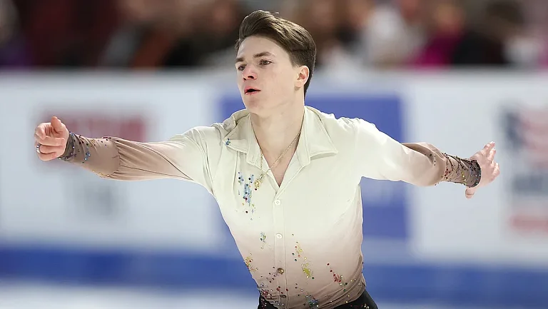 Американский фигурист Наумов хочет сказать, что рад Гуменнику на Олимпиаде