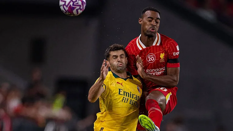 «Милан» смял защиту «Ливерпуля» своими контратаками — 4:2