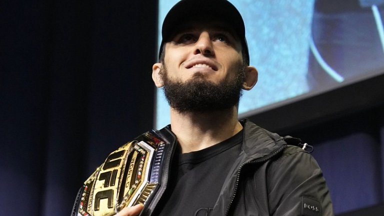 Даниэль Кормье: «Махачев должен отдать пояс UFC, если перейдет в 77 кг»