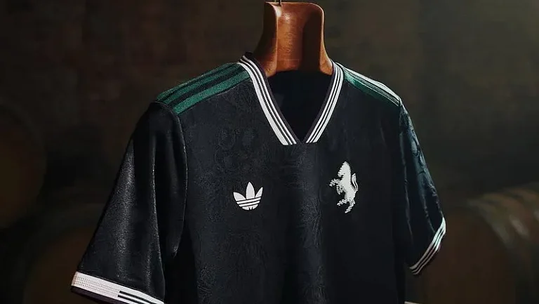 «Ювентус» представил третий комплект игровой формы на сезон 2025/26