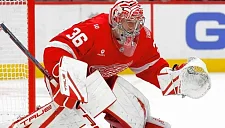 Вратарь «Детройта» Гибсон повторил исторический рекорд НХЛ