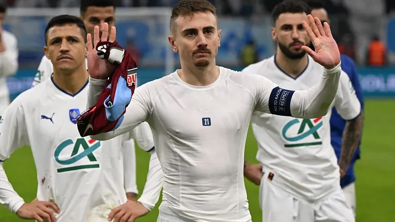 Капитан «Ренна» пропустит матч с «Лансом» из-за травмы