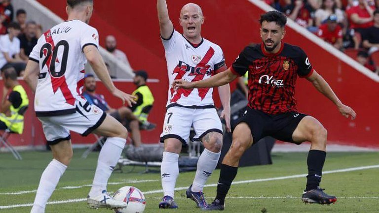 Трудная санкция против «Мальорки» и «Райо Вальекано»: все детали

