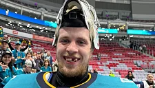 Вратарь «Сочи» Щетилин потерял зуб в матче с «Шанхай Дрэгонс»