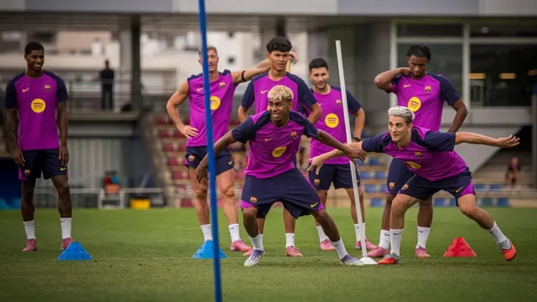 Флик провел интенсивную тренировку «Барселоны» перед «Леванте»