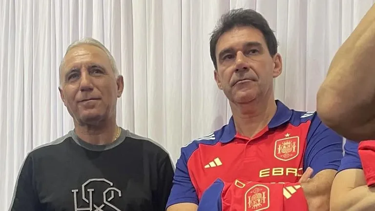 Стоичков принял сборную Испании перед матчем с Болгарией