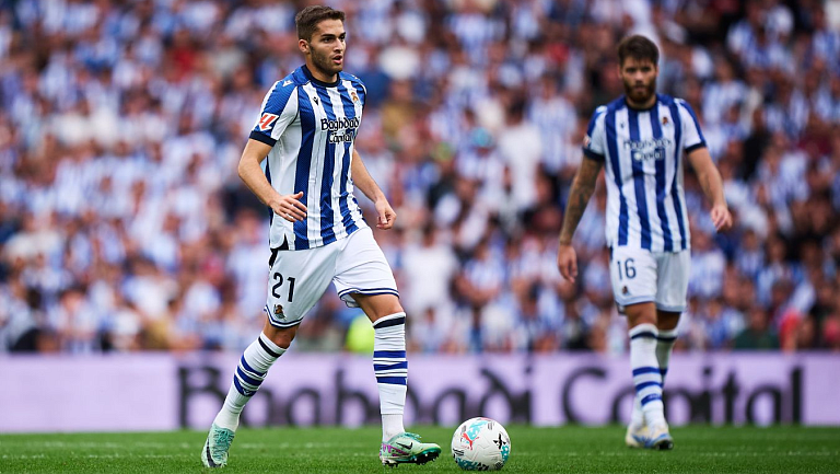 Главный тренер «Реала Сосьедад» прокомментировал обратную замену Захаряна