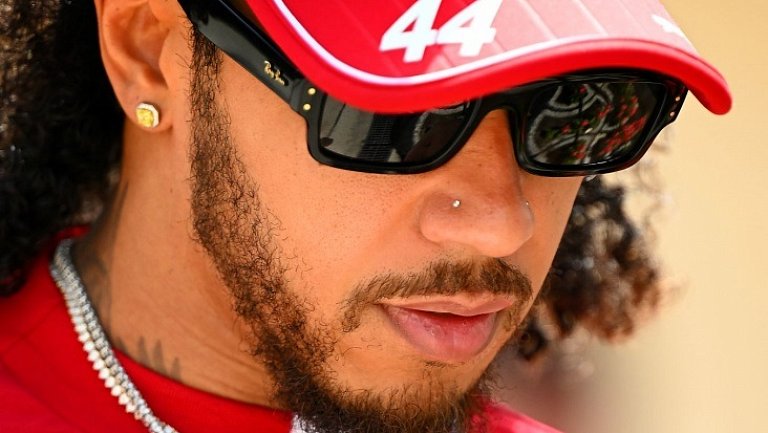 Хэмилтон обратился к фанатам перед возобновлением сезона