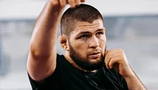 Британский боец Дэвис хочет «заставить» Хабиба Нурмагомедова вернуться в клетку