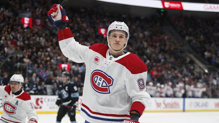 Демидова признали лучшим новичком месяца в НХЛ