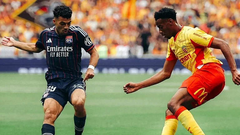 «Лион» обыграл «Ланс» в стартовом туре Лиги 1