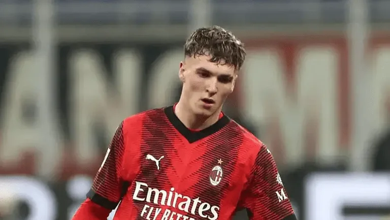 «Милан» отклонил предложение «Наполи» по Хименесу