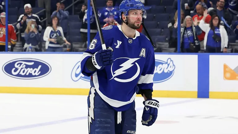 Россиянин Кучеров продлил результативную серию в НХЛ до семи матчей подряд