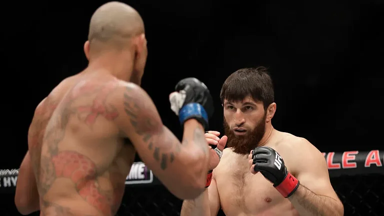 Емельяненко дал совет Анкалаеву после боя с Перейрой