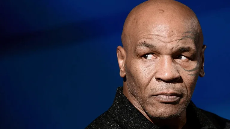 Хэттон: «Тайсон станет мишенью для Майвезера в следующем бою»