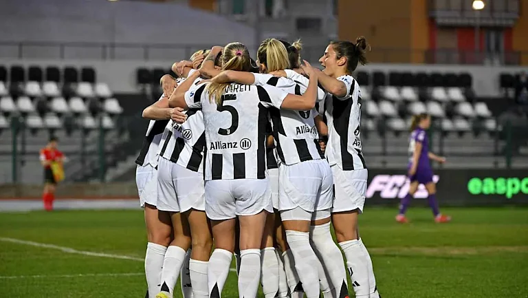 Женская команда «Ювентуса» разгромила «Наполи» со счётом 4:0