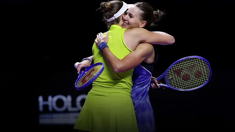 Кудерметова и Мертенс во второй раз выиграли Итоговый турнир WTA в парах
