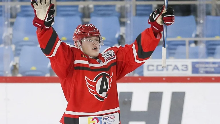 «Автомобилист» подписал контракт ВХЛ с защитником Даниилом Валитовым