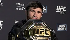 Фанаты освистали Анкалаева перед боем с Перейрой