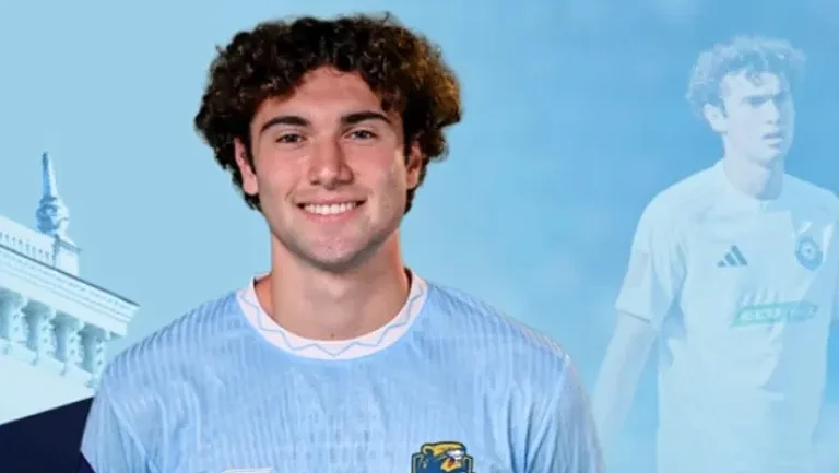 Александр Коваленко подписал контракт с «Сочи» на четыре года