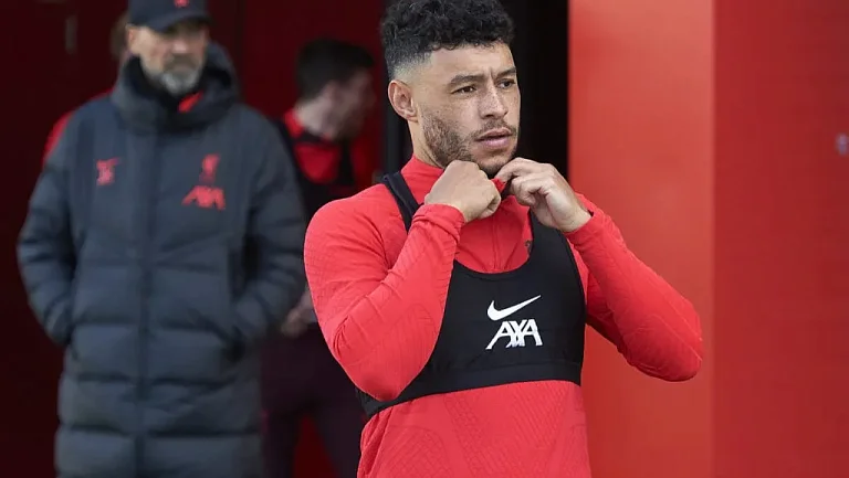 «Рейнджерс» хотят подписать Окслейд-Чемберлена