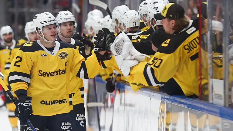 «Северсталь» продлила победную серию в матче с «Амуром»