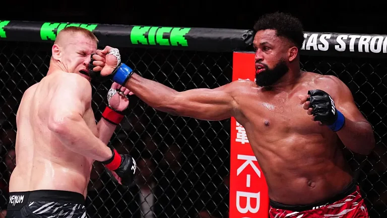 Павлович одержал победу и удивил изменённой тактикой