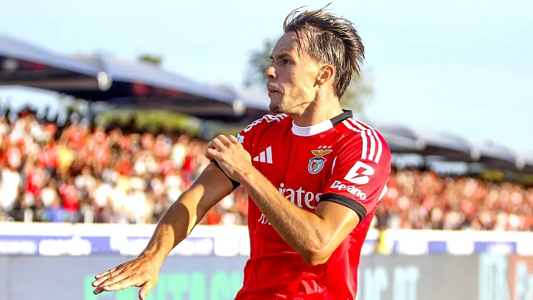 «Бенфика» потеряла очки в игре с «Санта-Кларой» на последних минутах