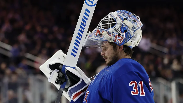 Стали известны подробности травмы Шестёркина в матче с «Ютой»