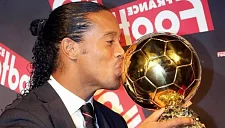 Роналдиньо вручит «Золотой мяч» уже сегодня