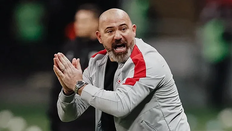 Александр Мостовой ответил, стоит ли «Спартаку» увольнять Станковича