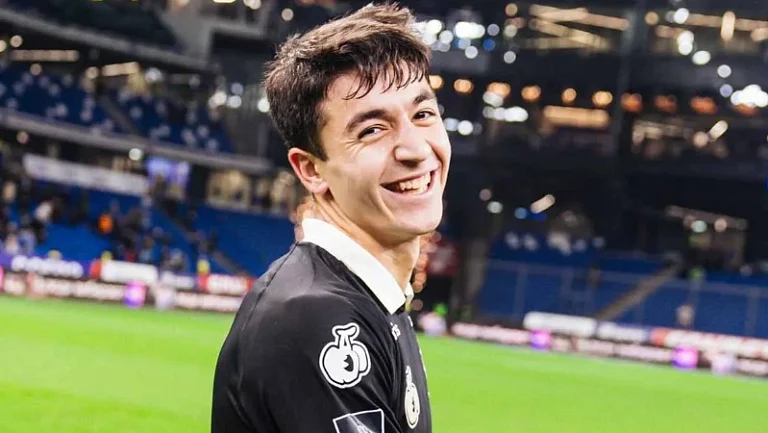 Бабаев близок к переходу в «Спартак» из «Динамо»