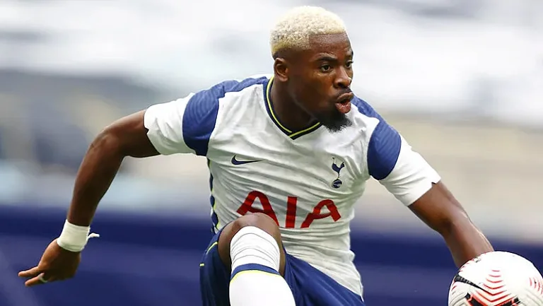 Бывший игрок АПЛ и Лиги 1 Серж Орье продолжит играть в Иране