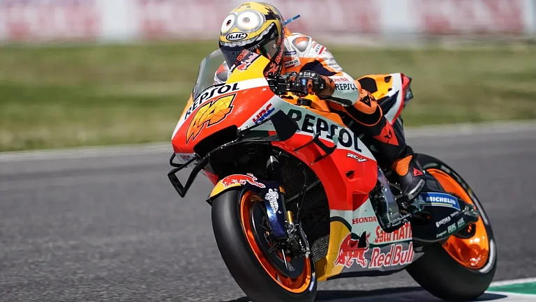 Пол Эспаргаро ведёт переговоры с Ducati о переходе в WSBK