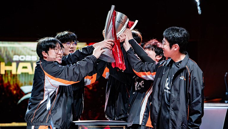 Hanwha Life Esports выигрывает LCK Cup 2025