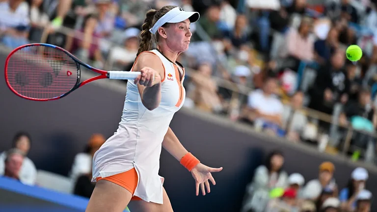 Рыбакина пробилась в финал турнира в Нинбо после победы над Паолини