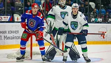 Виноградов отметил 400-й матч победой над «Бураном»