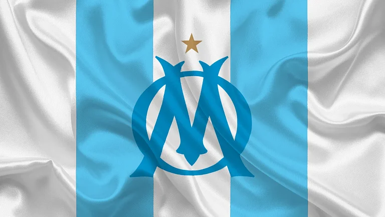 «Марсель» ищет центрального защитника