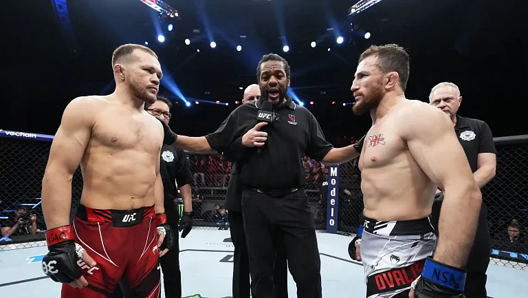 Стало известно, сколько могут заработать Ян и Двалишвили за реванш на UFC 323