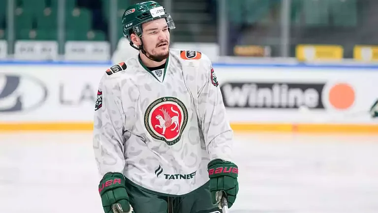 Дыняк прокомментировал удаление Зоркина за фитнес-браслет в «зелёном дерби»