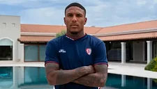 Фолоруншо арендован «Кальяри» с правом выкупа