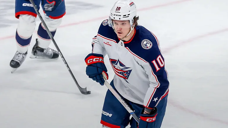 Воронков устроил две драки в матче НХЛ и нокаутировал игрока «Девилз»