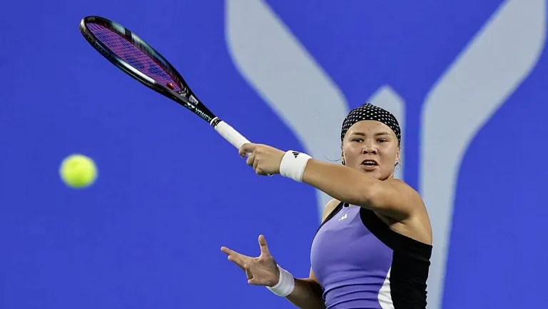 Шнайдер пробилась в финал «пятисотника» в Монтеррее