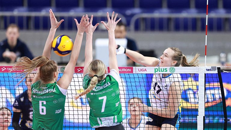 Гонка за выход в плей-офф по волейболу Таурон Лиги накаляется в эти выходные