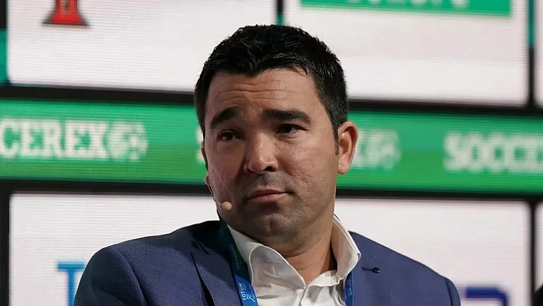 Деку заинтересован в приобретении защитника