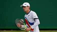 Де Минаур вышел в полуфинал Пекина: Меншик прервал матч из-за травмы